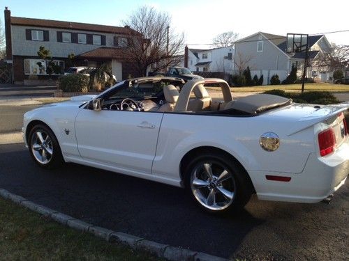 2009 ford mustang gt premium convertible 45th anniversary