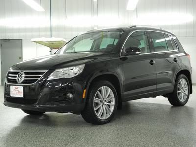 Affordable vw crossover! black tiguan w/ 2.0l turbo engine &amp; 6 speed automatic!