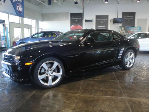 Black 2010 chevrolet camaro ss 6-spd moonroof 1-owner accident free low miles!