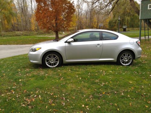 Silver scion tc, excellent condition- a must see