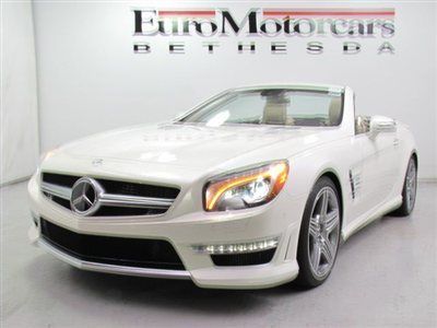 Amg--pano--driver assist--white--530 hp-back up camera--low miles--one owner-