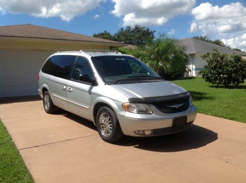 2001 chrysler town and country limited in florida no rreserve !