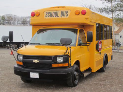 Collins grand bantam 18-passenger school bus only 76k miles! wheelchair lift!