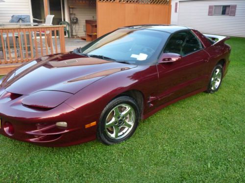 2002 pontiac trans am, 5.7l, t-tops, auto, leather, pw, pl, ac, strong runner
