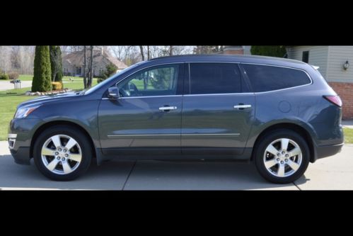 2013 chevrolet traverse awd ltz (loaded) cyber gray color