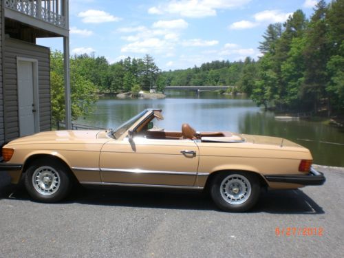 Classic 1976 mercedes 450sl roadster - colorado beige
