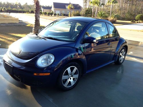 2006 volkswagen new beetle 2.5l manual dark blue/gray leather - low miles &amp; mint