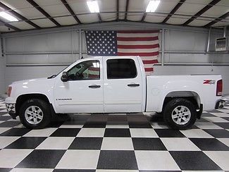 Crew cab 4.8l low miles warranty financing 2 owner cloth extra&#039;s all power clean