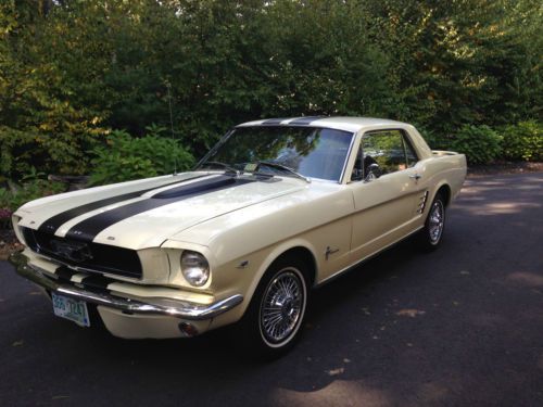1966 ford mustang base v-8 289 nicely restored 66 ford mustang v-8 auto,ps