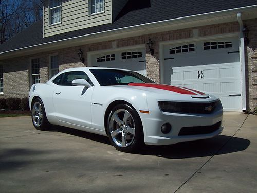 Must see 2010 camaro ss---2ss loaded out---adult owned and stock---low miles!!!