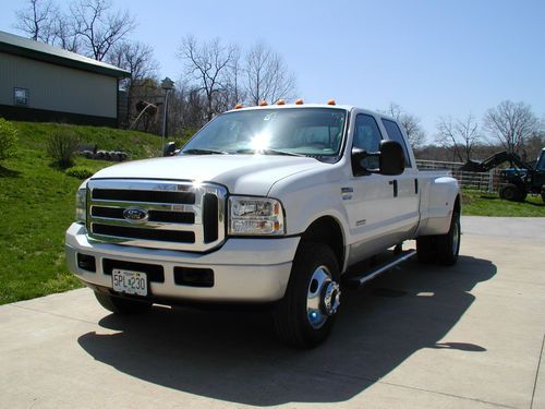 2005 ford f350 4x4 - very nice &amp; low miles!