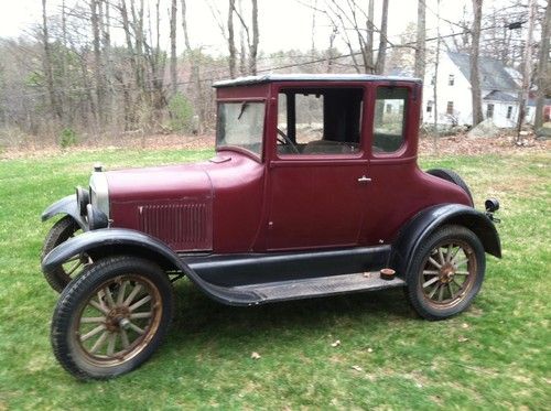 1926 ford model t coupe  barn find, solid car!