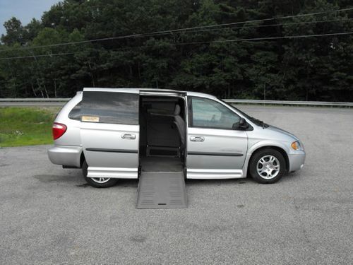 2003 dodge caravan handicap wheelchair accessible van, for paralytic disabled