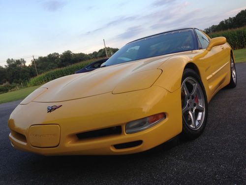 Corvette 2002 bright yellow c5 - targa top, very clean, custom work