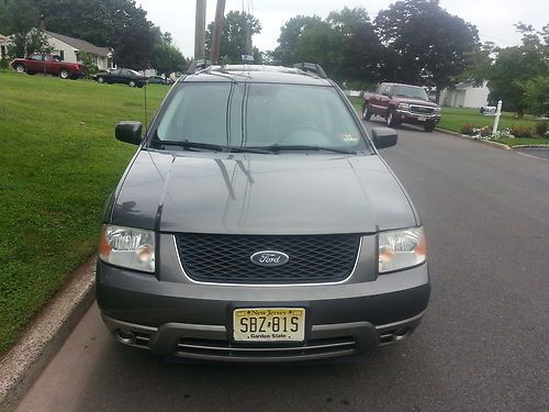 2005 ford freestyle sel awd   114,350 miles   silver/grey