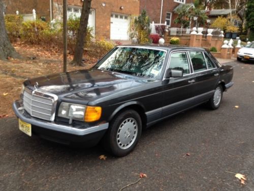 1991 mercedes 300sel  black pearl/grey leather. very solid vehicle!