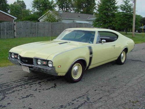 1968 oldsmobile 442 with rare &#034;turnpike cruiser&#034; option , matching #  restored