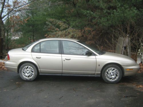 1998 saturn s series 215k very well maintained car everything works