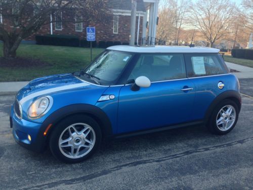 2007 mini cooper s 1.6l 2-dr one owner turbo panoramic roof 6 speed no reserve