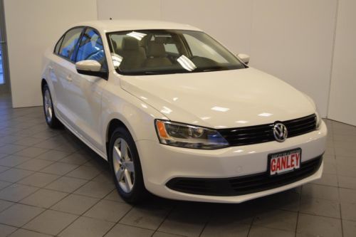 Financing from 1.9% tdi diesel manual certified leather one owner clean carfax