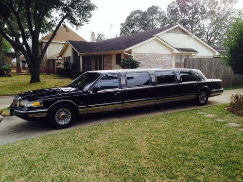 1995 lincoln town car base limousine 4-door 4.6l