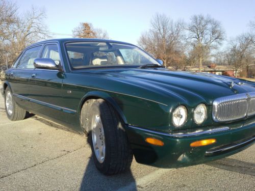 Rare 2000 supercharged jaguar vanden plas -british racing green,