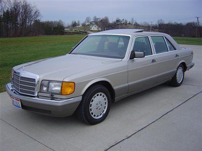 1987 mercedes 560 sel sedan only 29,262 garage queen the best one out there!!