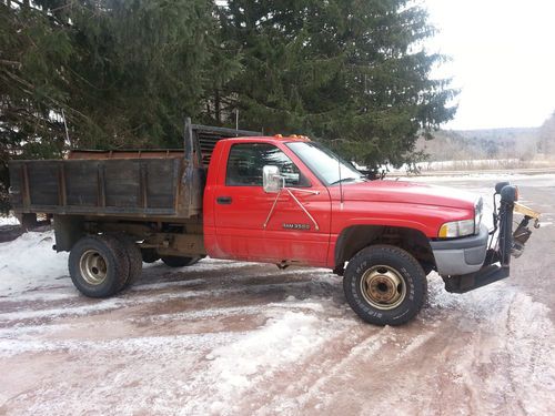 Dodge ram 3500 4x4 dump truck