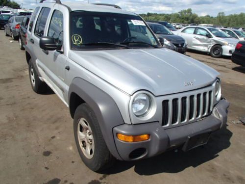 2004 jeep liberty 4wd suv automatic 6 cylinder  no reserve