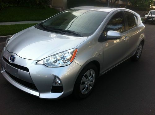 2012 toyota prius c two, lowest price, like brand new, only 765 miles, save!!!