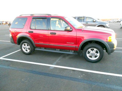 2004 ford explorer xls,4x4,all power,reliable,v6,winter ready,needs tail lite,nr