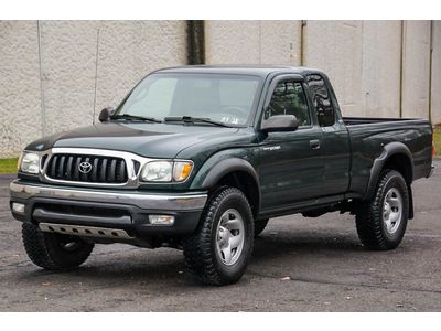 2004 toyota tacoma xtracab extended crew 5speed manual 4wd 4x4 one owner 21k mi