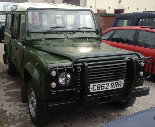 Free shipping-land rover defender 5-door county diesel 12 seater