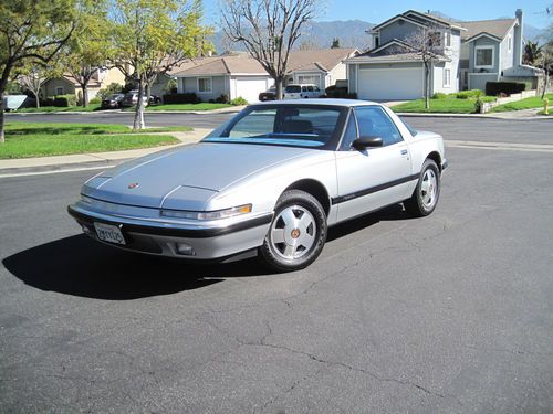 1989 buick reatta coupe - low mileage southern california car