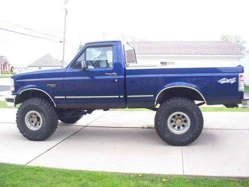 Custom lifted 1996 ford f-150 4x4 truck with built 302 / very nice!!!!
