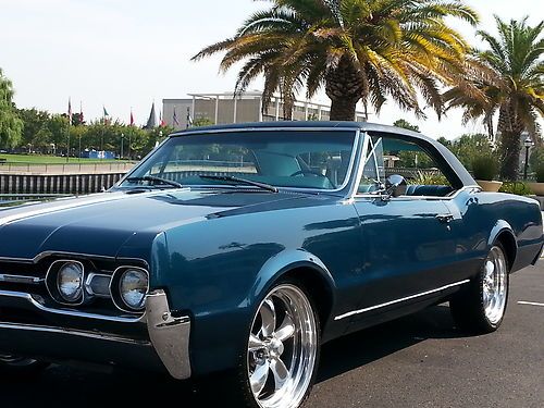 1967 oldsmobile cutlass holiday coupe