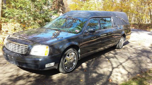 2001 cadillac deville superior hearse!  runs perfect! only 79,000 miles!