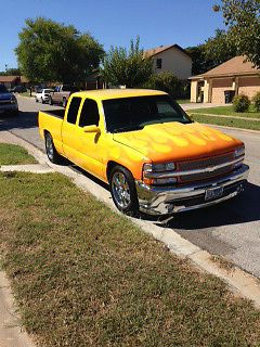 2001 chevrolet silverado custom, extended cab, low rider, one owner, low miles,