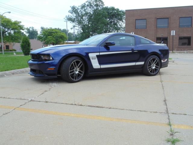 2012 - ford mustang
