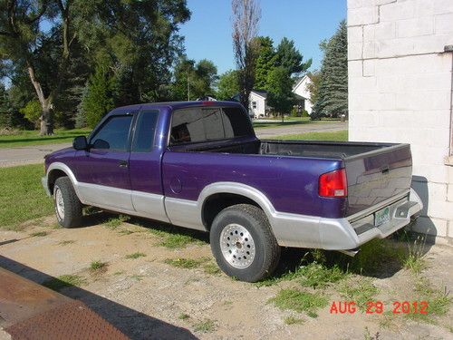 1994 chevrolet s10 ls extended cab pickup, 200,100 miles