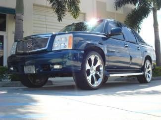 2005 cadillac escalade ext loaded 24 inch chrome wheels looks and runs great