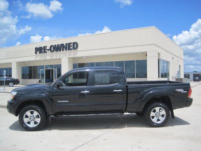 Prerunner truck 4.0l black with gray leather am/fm/cd w/6 speakers abs brakes