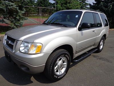 2002 ford explorer sport 4x4 v-6  leather one owner clean carfax no reserve