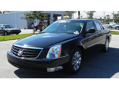 Dts premium collection navigation sunroof heated &amp; cooled seats  low miles