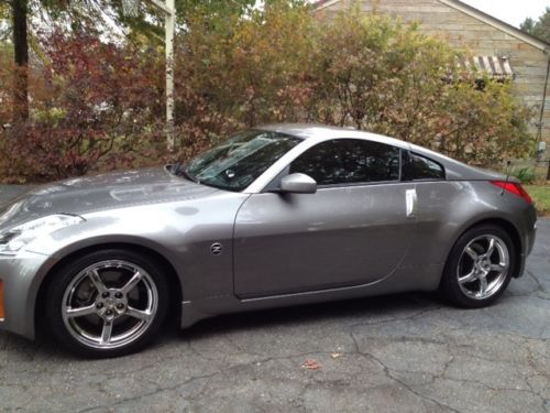 Nissan 350 z  grand touring coupe
