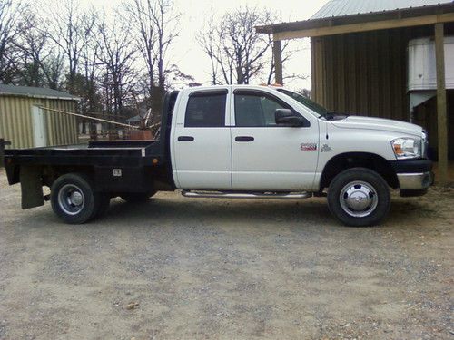 *one owner* 2007 dodge ram 3500 turbo diesel quad cab dually flat bed 2wd