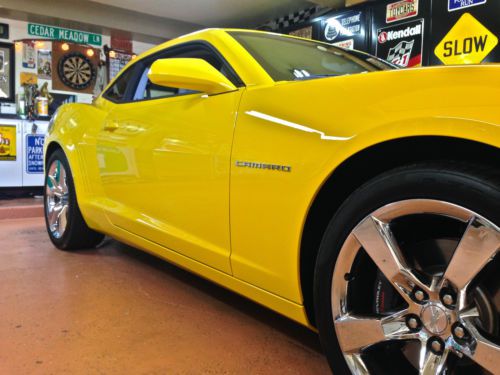 2010 chevrolet camaro ss rs package 1300 actual miles