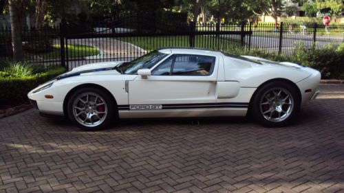 2005 ford gt base coupe 2-door 5.4l