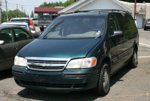 2001 chevy venture fully loaded v6 , seats 8