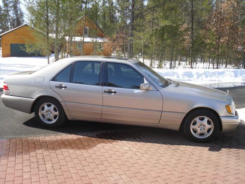 1999 mercedes s320 excellent condition fully  loaded low miles showroom new